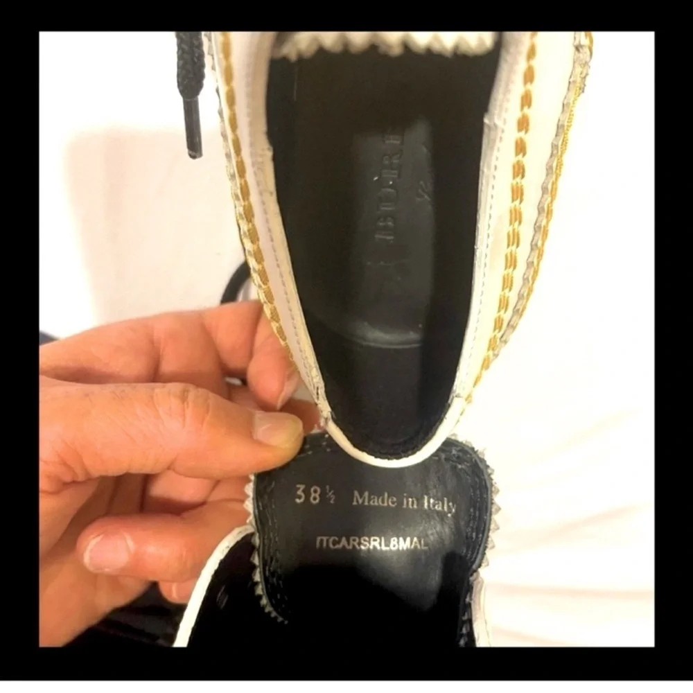 Burberry Cream and Black Shoes - Picture 8 of 9